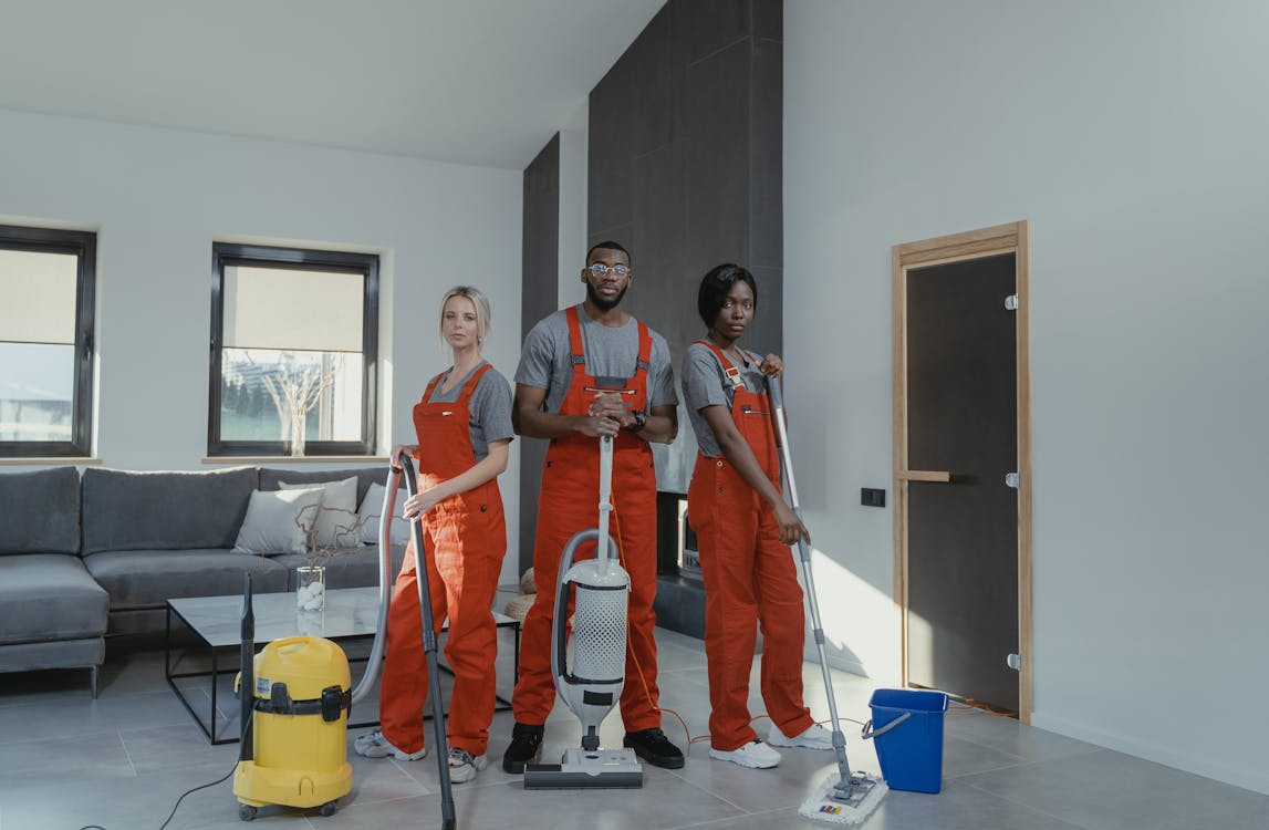 Hotel Housekeeping Standards: What RAK Hoteliers Should Expect from a Contract Cleaner