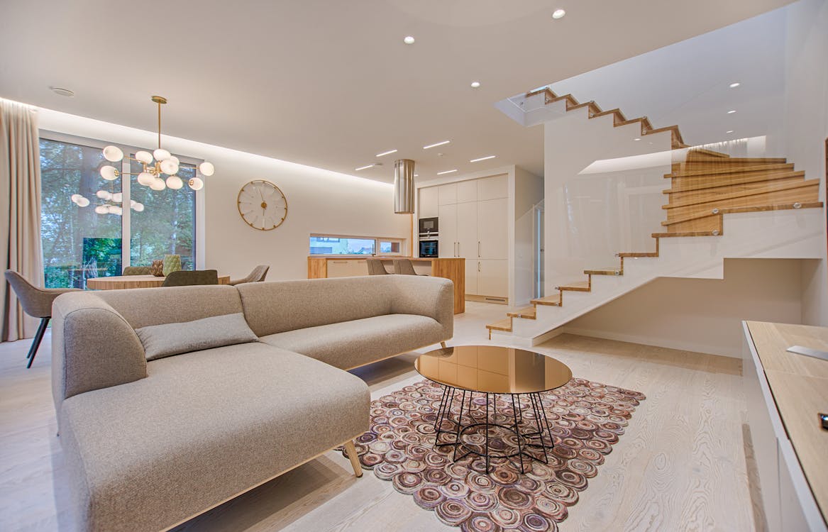 Window, Curtain and Blind Cleaning in Ras Al Khaimah: A Seasonal Guide
