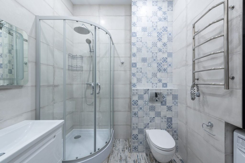 Clean tiled bathroom after professional steam cleaning in Ras Al Khaimah